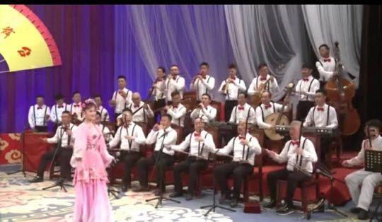 赵本山和众弟子唱二人转（赵家班神仙阵容合体）(4)