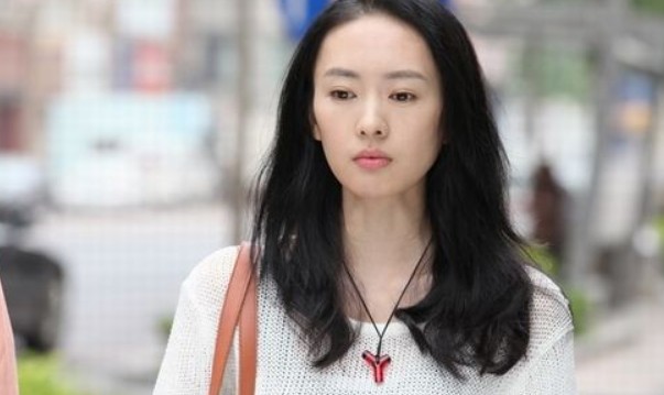 童瑶的老公是谁 结婚照曝光男方除了年龄大点哪哪都好