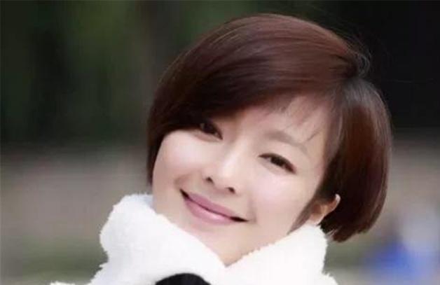 《知否》中演赵丽颖的娘, 却因违规停车与保安发生口角, 一骂成名