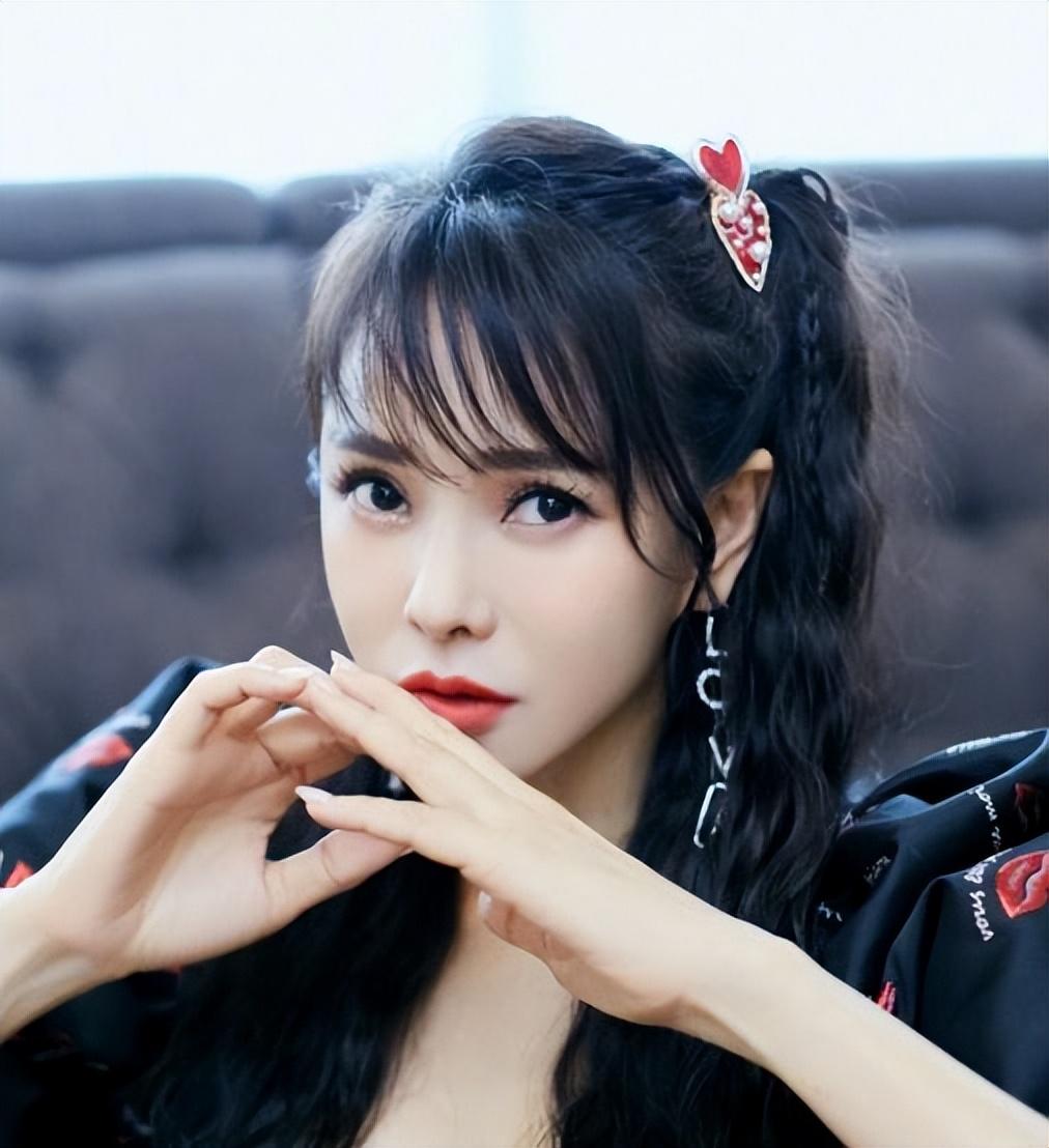 53岁的伊能静（伊能静多少岁）