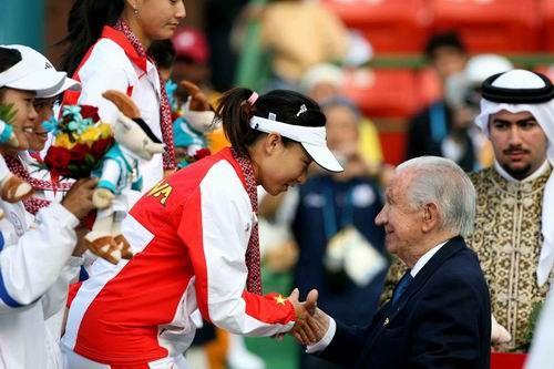 萨马兰奇是哪国人_人物生平政治举措个人作品