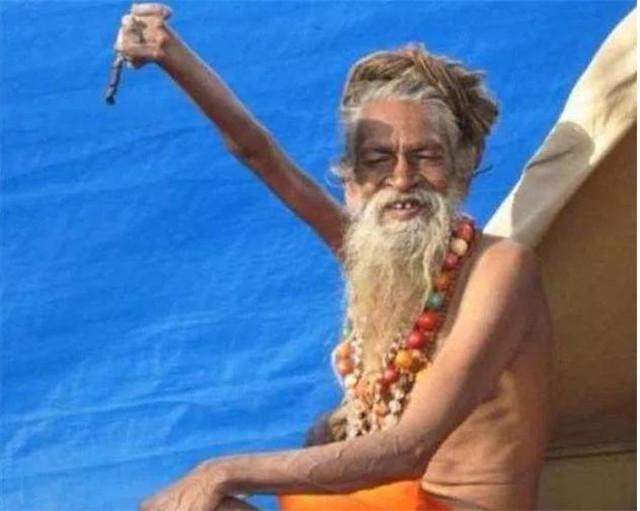 印度苦行僧排行（印度最牛苦行僧）(2)