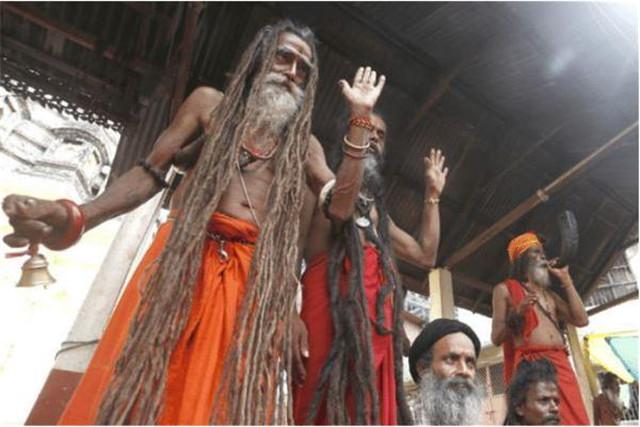 印度苦行僧排行（印度最牛苦行僧）(1)