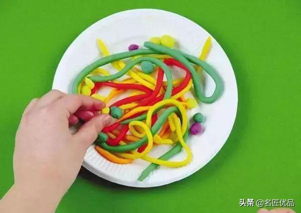 用一次性纸杯做好玩的手工（创意手工一次性纸杯）(23)