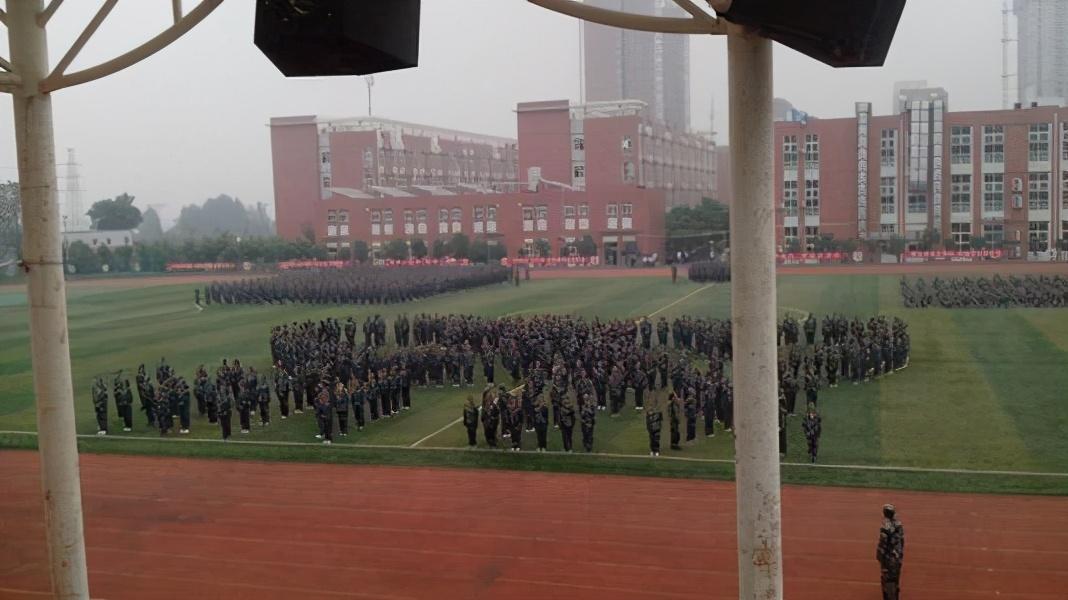 陕西省延安中学榆林学校(陕西省10个实力最强的中学)