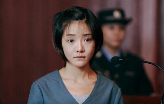 伯贤和iu回归谁赢了（翻拍太阳的后裔算什么）(6)