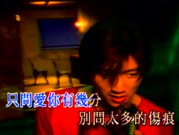 48岁谢霆锋有多有灵魂(摔吉他深陷顶包案)(4)