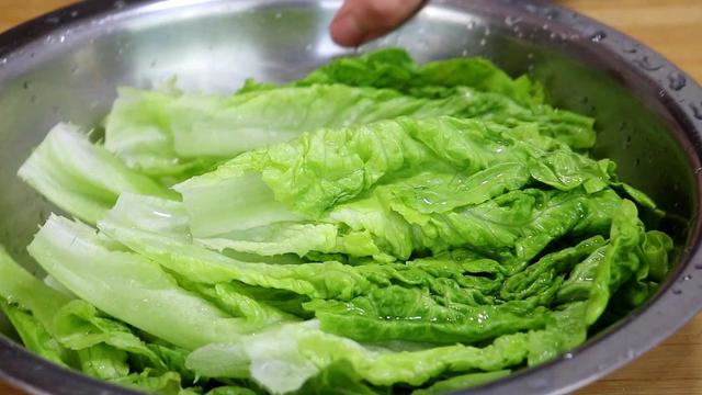 制作蚝油生菜的方法（大厨教你蚝油生菜正确做法）(2)