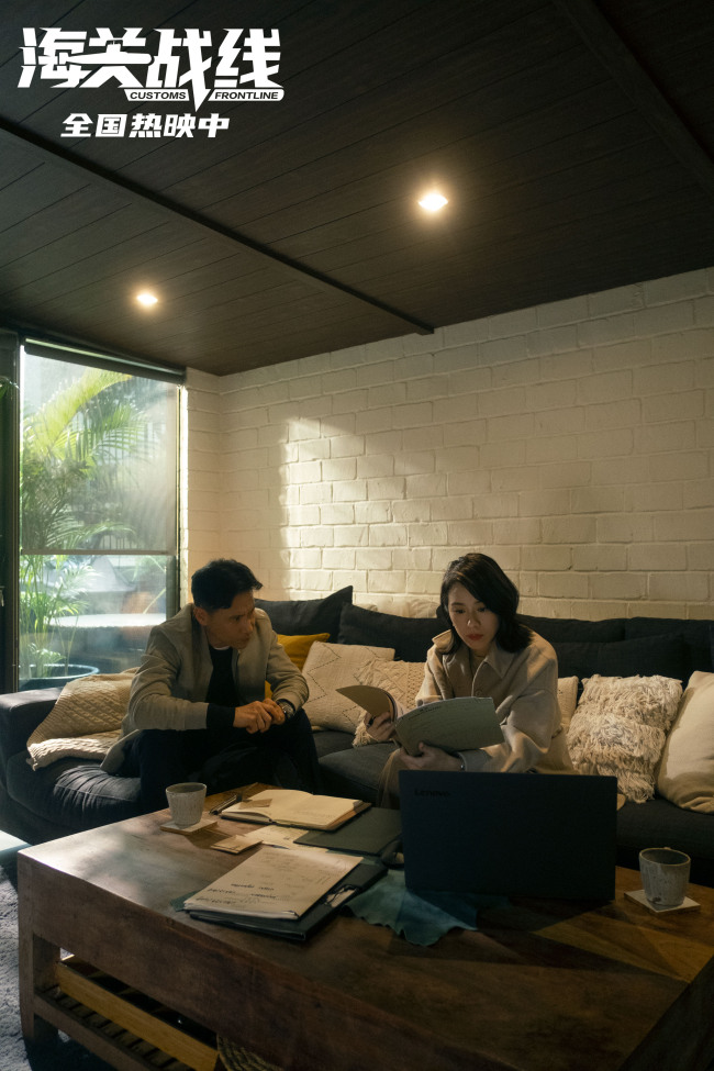 电影《海关战线》张学友癫覆式演绎高功能躁郁症