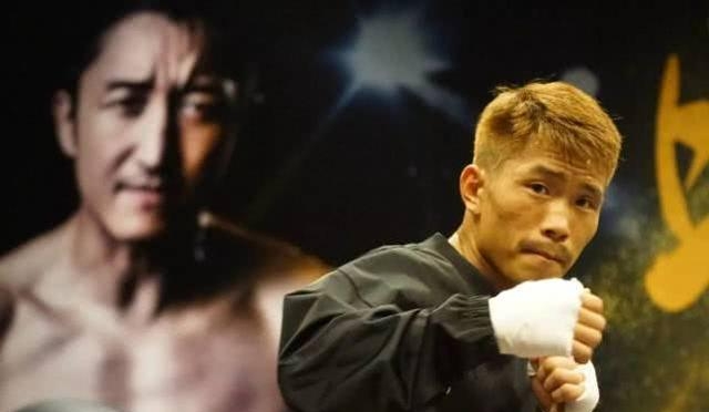 邹市明被送酒工打哭(送酒工打哭邹市明) 邹市明 酒工 第6张