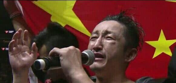 邹市明被送酒工打哭(送酒工打哭邹市明) 邹市明 酒工 第7张