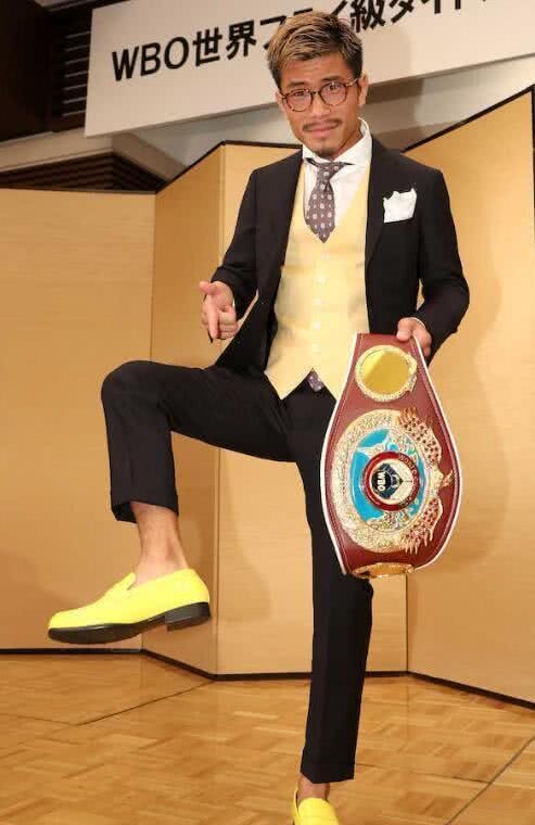 邹市明被送酒工打哭(送酒工打哭邹市明) 邹市明 酒工 第10张