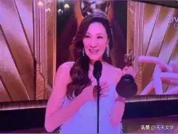 从头到脚蕴含着能量的奥斯卡影后杨紫琼