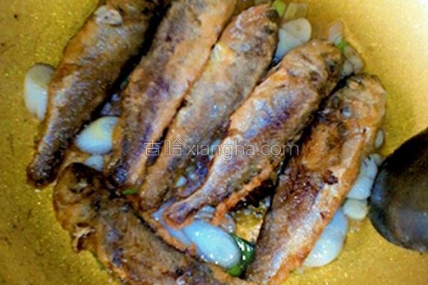 小黄花鱼的家常做法（炖黄花鱼）(9)