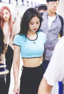 ​南韩出了名的身材好女团成员都有谁(你们看完是不是很羡慕？)