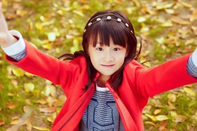 ​田雨橙现在长大的照片 颜值身高被认为是邻家女孩