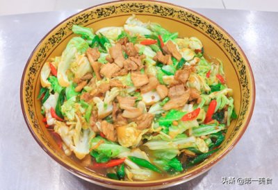 ​家常手撕包菜做法（厨师长教你做手撕包菜，最接地气的家常菜，价格便宜好吃又