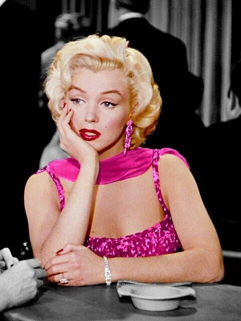 玛丽莲梦露资料,梦幻玛丽莲梦露,本文共(4155字) 玛丽莲梦露资料,梦幻玛丽莲梦露,本文共(4155字)