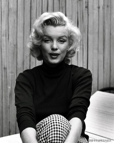 玛丽莲梦露资料,梦幻玛丽莲梦露,本文共(4155字) 玛丽莲梦露资料,梦幻玛丽莲梦露,本文共(4155字)