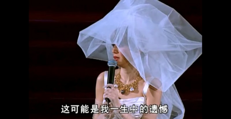 梅艳芳最后一场演唱会（梅艳芳最后一场告别演唱会）