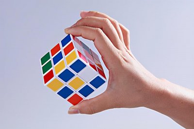 ​如何拼魔方七个技巧_怎么快速拼好魔方