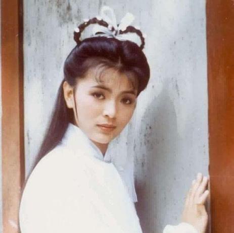 余安安感情生活（做备胎嫁周润发两度被赶出家门）(20)