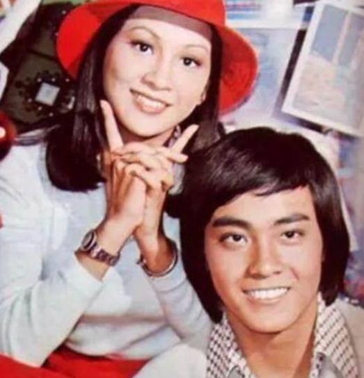 余安安感情生活（做备胎嫁周润发两度被赶出家门）(13)