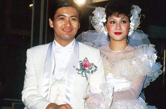 余安安感情生活（做备胎嫁周润发两度被赶出家门）(4)