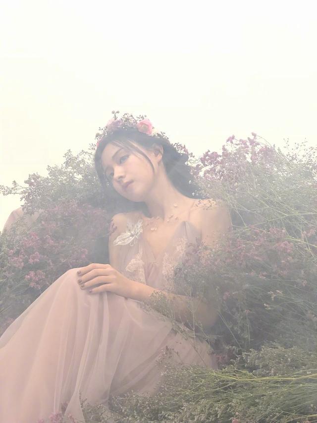 浅谈斗鱼嘉年华之六姐,冯提莫和阿冷稳赢,纳豆是真凉了!