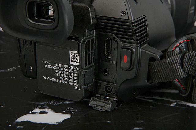 松下各型号摄像机对比（业界最轻小4K60p摄像机）(17)