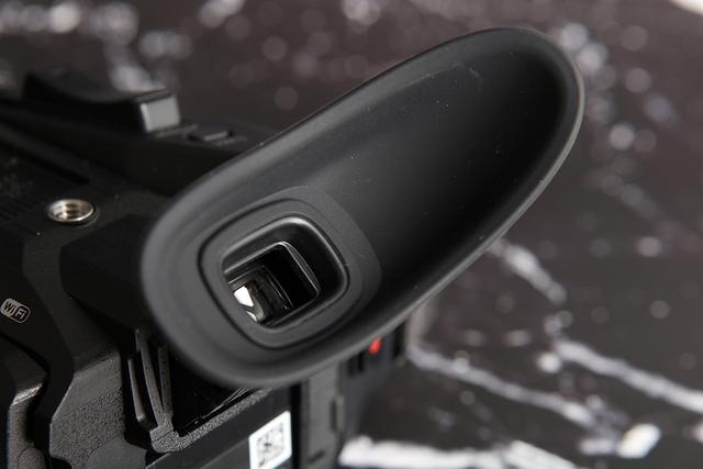 松下各型号摄像机对比（业界最轻小4K60p摄像机）(22)