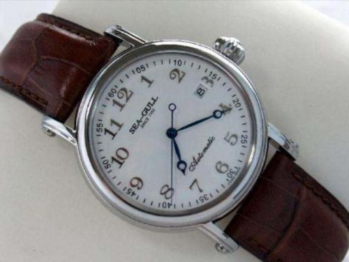 世界上第一块手表是谁发明的(世界上第一块手表诞生于哪一年?)-第2张图片-