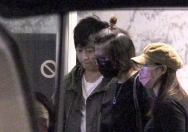 阿信女友是蛋蛋吗(45岁阿信被助理表妹拿下了)