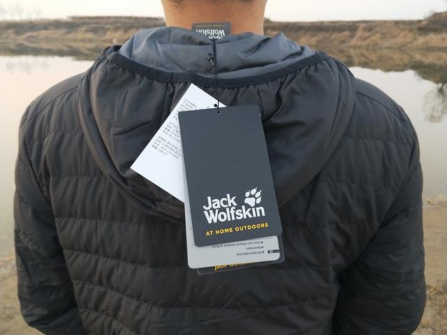 狼爪羽绒服哪个品牌好（冬季保暖大杀器）(8)