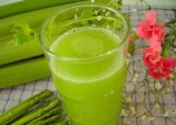 苦瓜汁可以去痱子吗？喝苦瓜汁有什么好处？