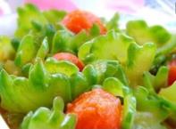 苦瓜汁可以去痱子吗？喝苦瓜汁有什么好处？