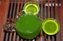 苦瓜汁可以去痱子吗？喝苦瓜汁有什么好处？