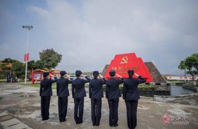 ​致敬一线缉毒英雄（巾帼英雄战毒魔）