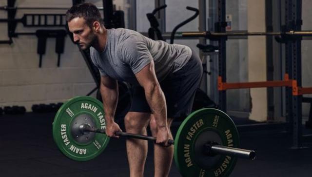 硬拉流鼻血对身体有害吗 硬拉多重最适合