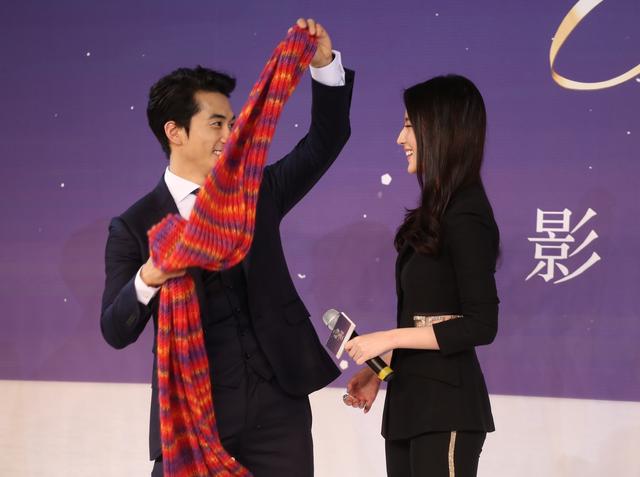 宋承宪刘亦菲近况如何（无修图照引网友热议）(58)