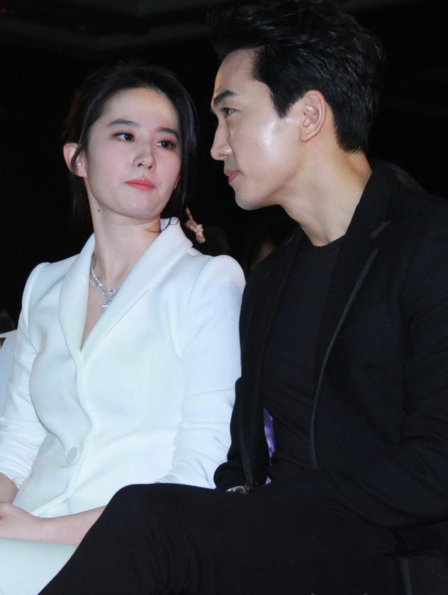 宋承宪刘亦菲近况如何（无修图照引网友热议）(50)
