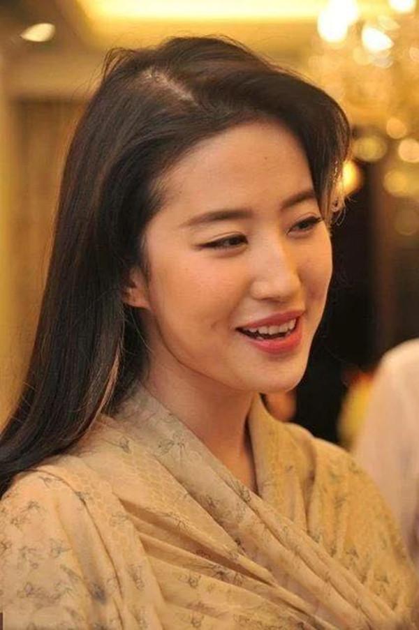 宋承宪刘亦菲近况如何（无修图照引网友热议）(76)