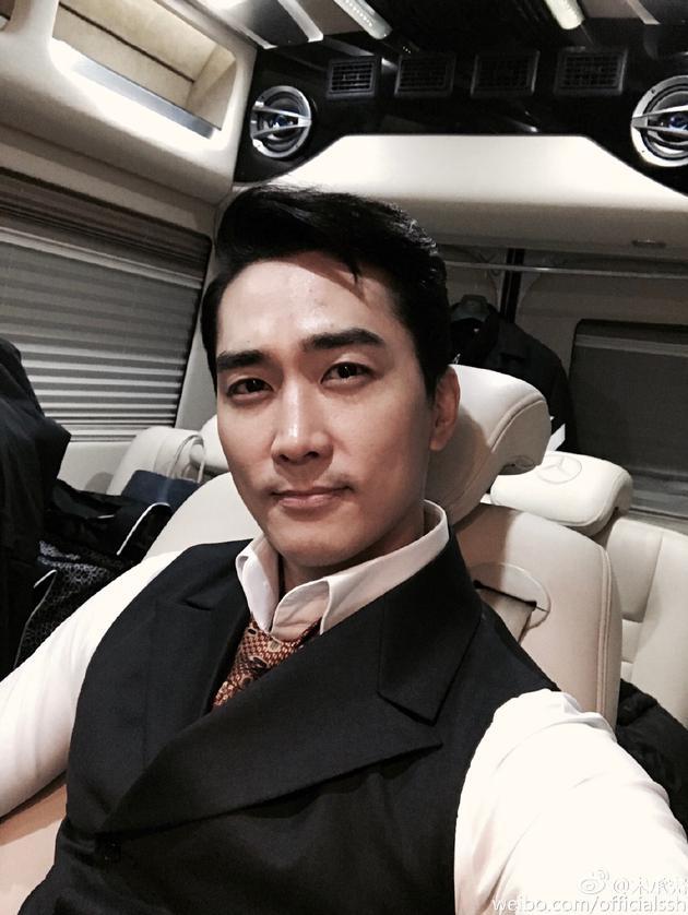 宋承宪刘亦菲近况如何（无修图照引网友热议）(43)