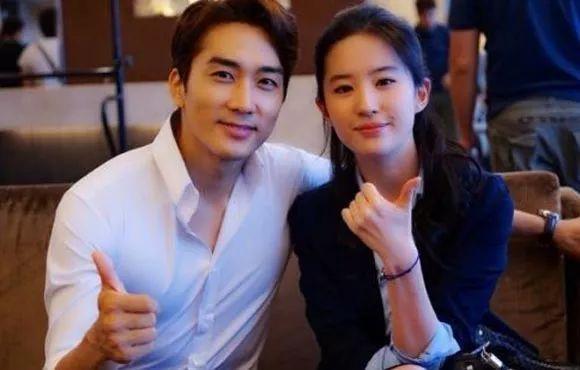 宋承宪刘亦菲近况如何（无修图照引网友热议）(49)