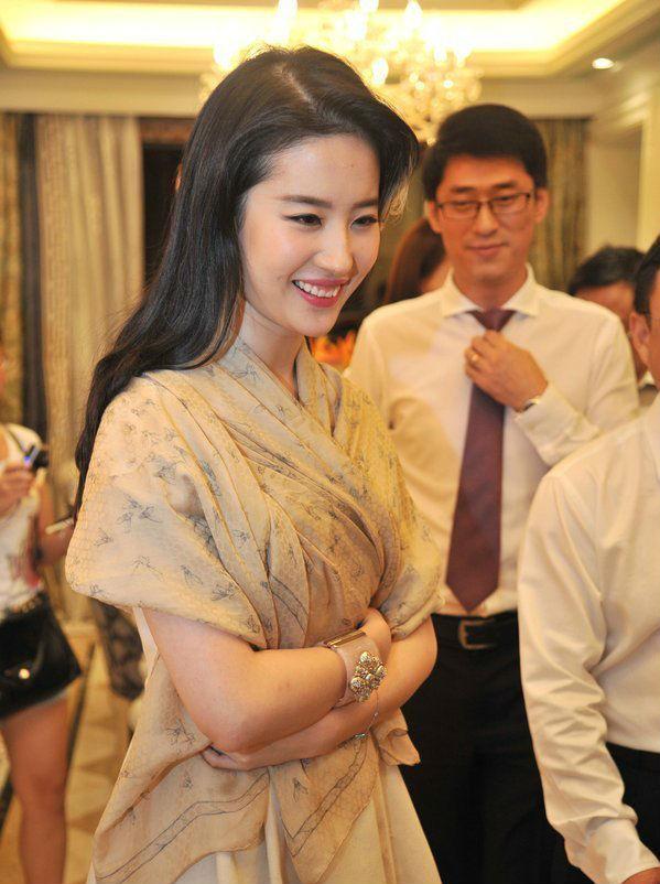 宋承宪刘亦菲近况如何（无修图照引网友热议）(73)