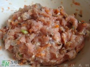 一斤糯米可以做多少个糯米丸子？一斤糯米可以做多少糯米圆子？