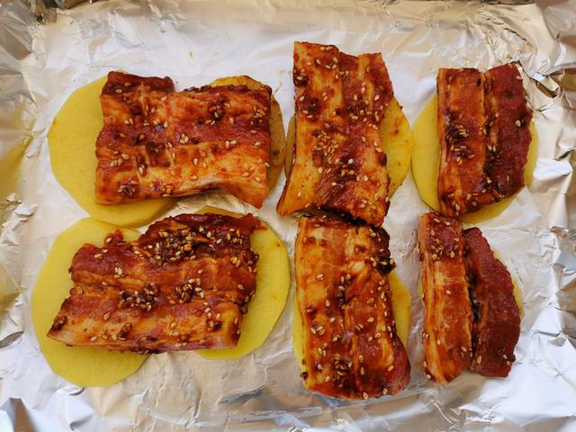 教大家如何在家自制烤肉的做法(烤肉怎么做好吃)(7)