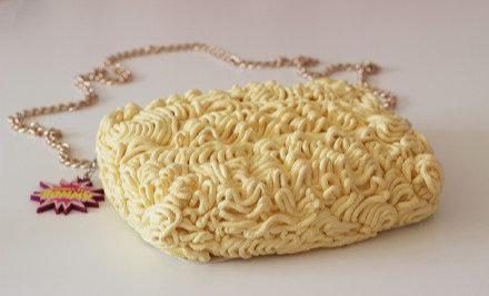 粉色卫衣戴什么项链(五粮液耳环是什么梗)(8)