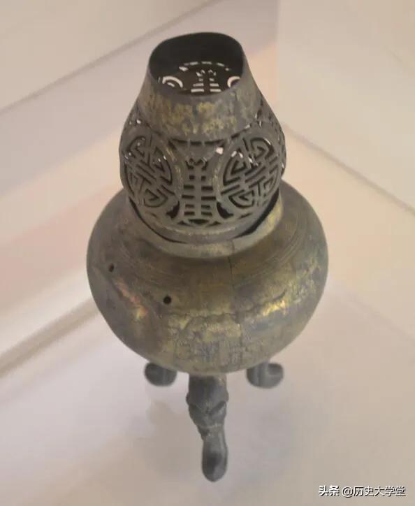 鼎在中国传统文化中的意义及发展历程(鼎的最初用途是什么)