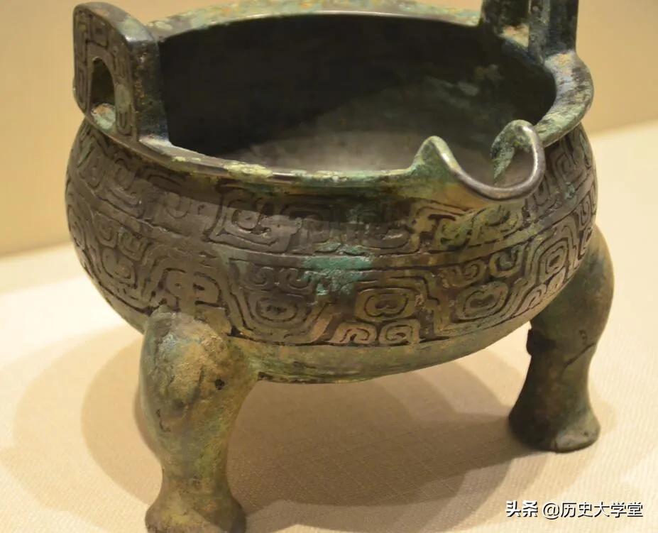 鼎在中国传统文化中的意义及发展历程(鼎的最初用途是什么)